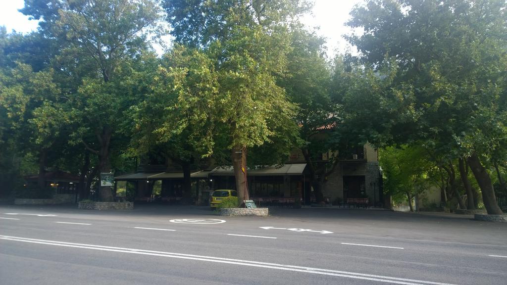 Hani Zemenou Arachova Exterior foto