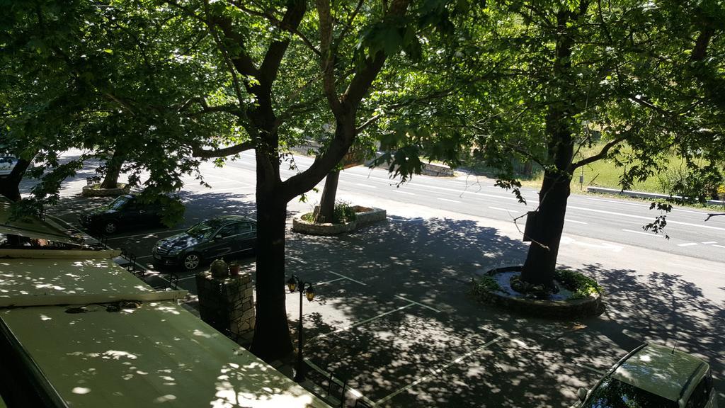 Hani Zemenou Arachova Exterior foto